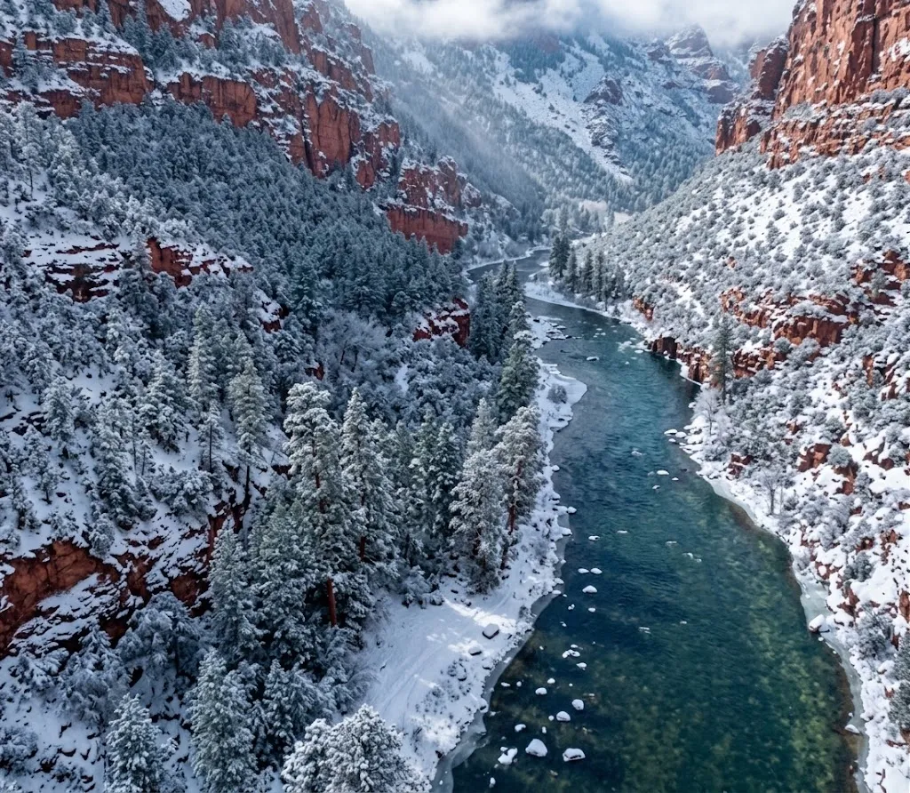 Green River Winter Fly Fishing Below Flaming Gorge: Midges, Flow Bumps, and an Empty A Section